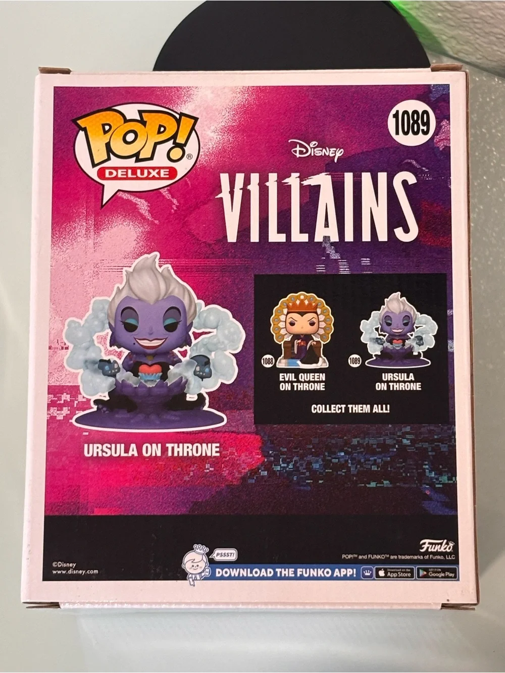 Funko Pop! Deluxe Ursula On Throne Vinyl Figure - Disney Villains
